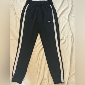 Nike Joggers size S
